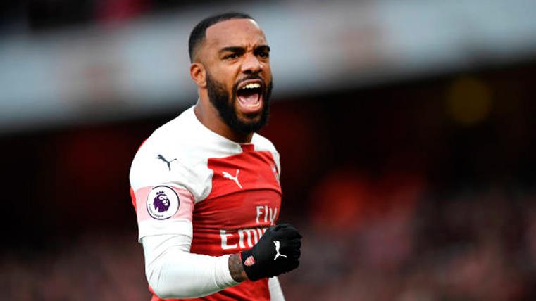 Lacazette celebrando uno de sus goles esta temporada.