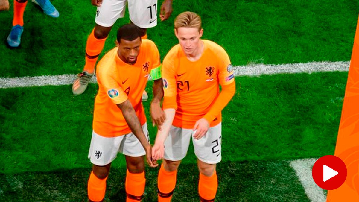 Lovely Antiracism Gesture Of De Jong And Wijnaldum In The Celebration Of Netherlands