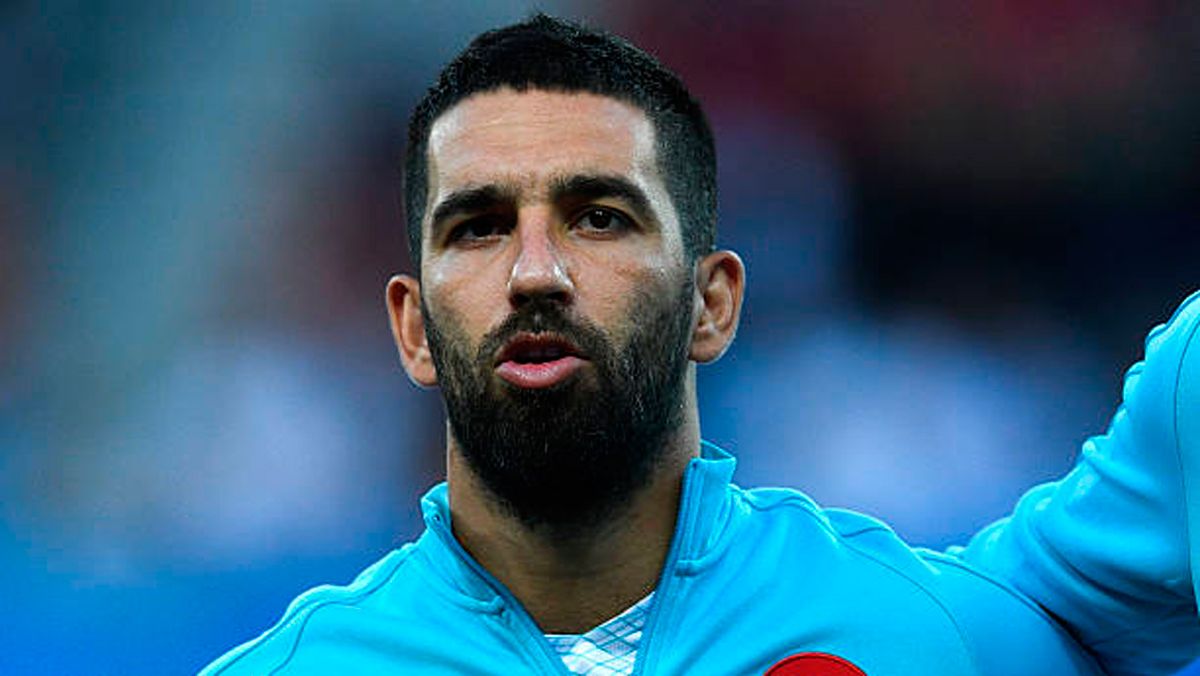 OFFICIAL: Arda Turan says goodbye to a race of lights and shadows