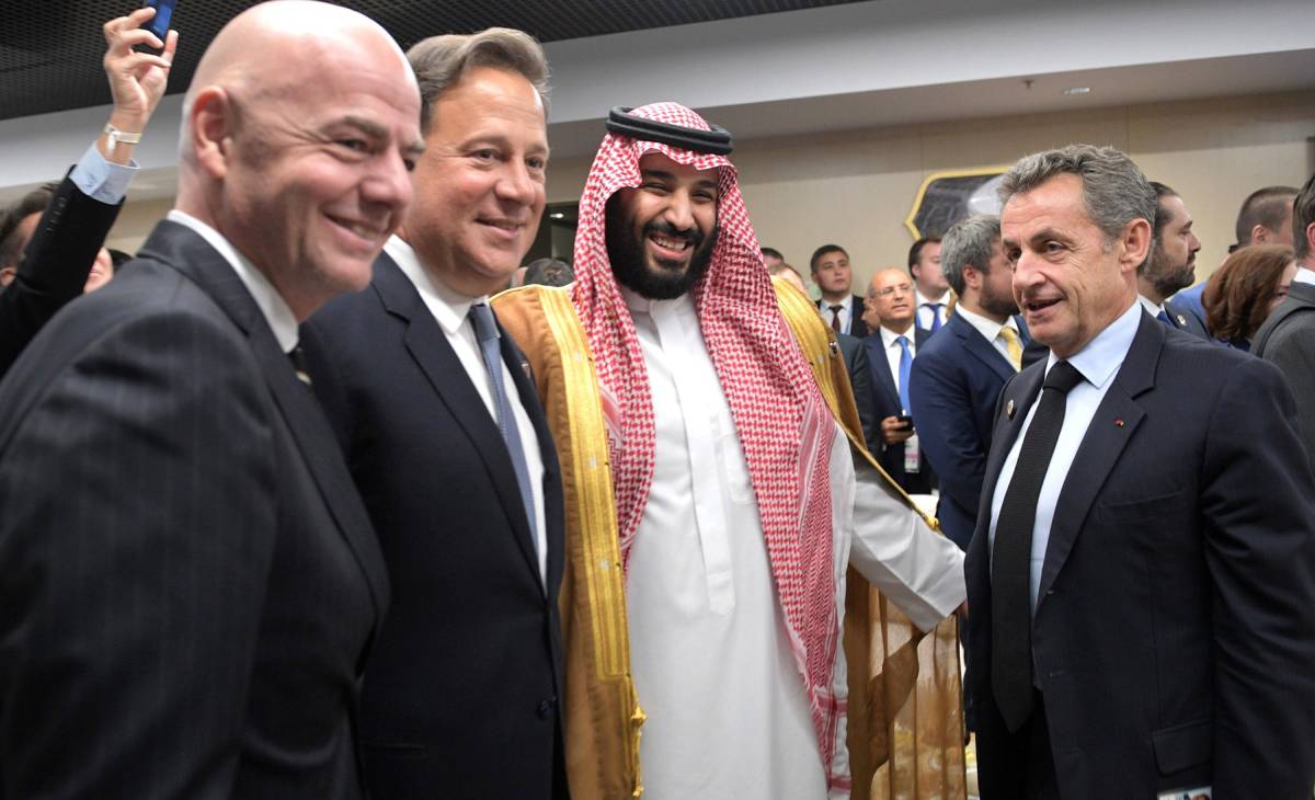 Mohammed bin Salman beside Gianni Infantino, Nicolas Sarkozy and Juan Carlos Varela