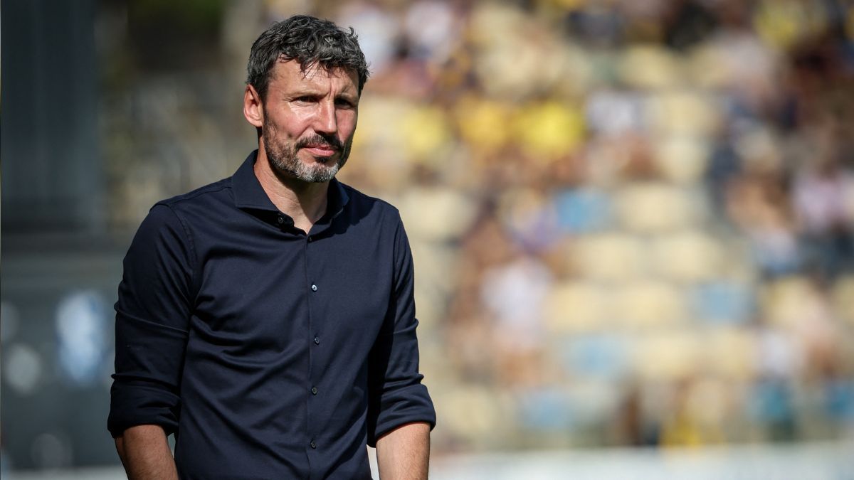 Mark van Bommel, entrenador del Amberes