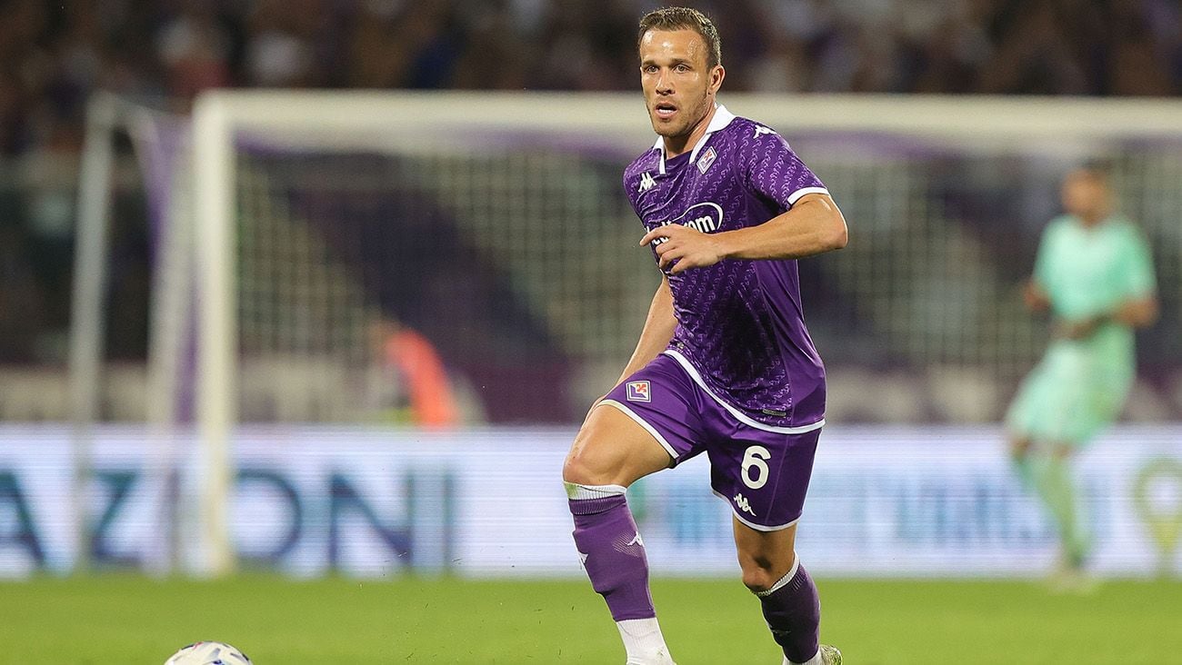 Reports: Fiorentina showing interest in signing Juve outcast Arthur Melo -  Black & White & Read All Over