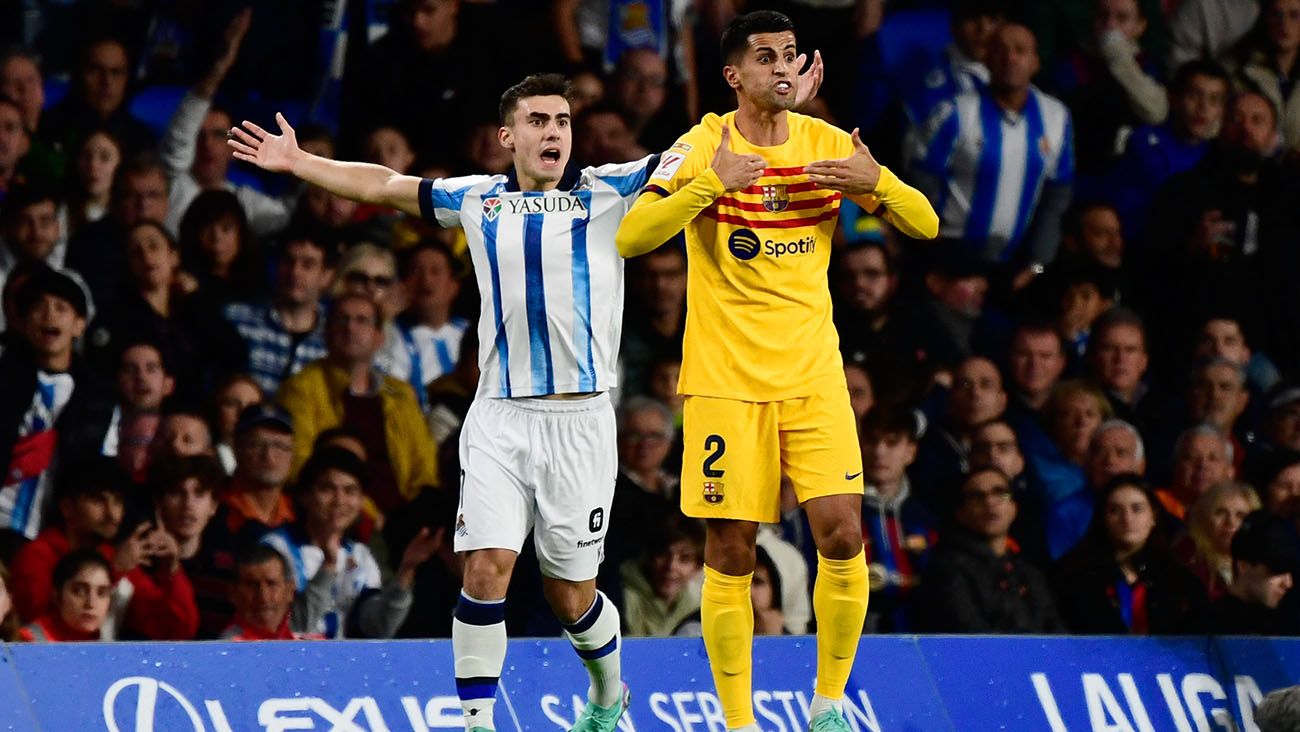 Joao Cancelo durante el Real Sociedad-Barça