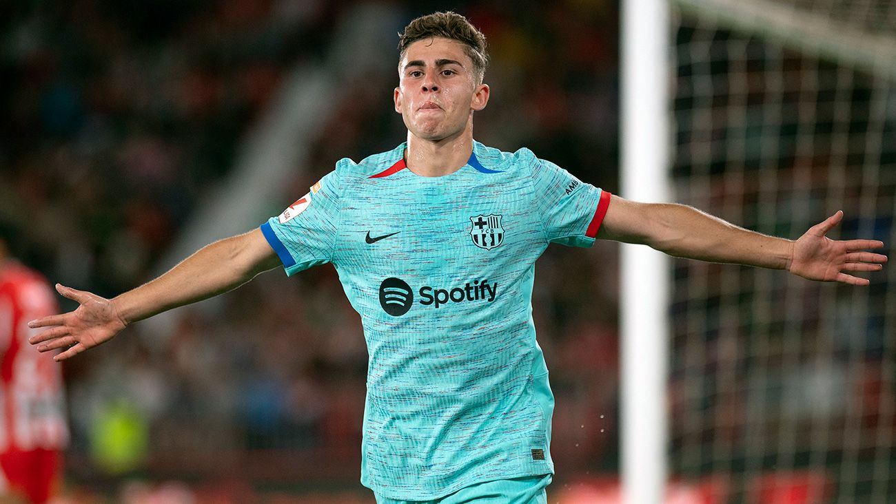 Fermín López celebra su primer gol en Almería