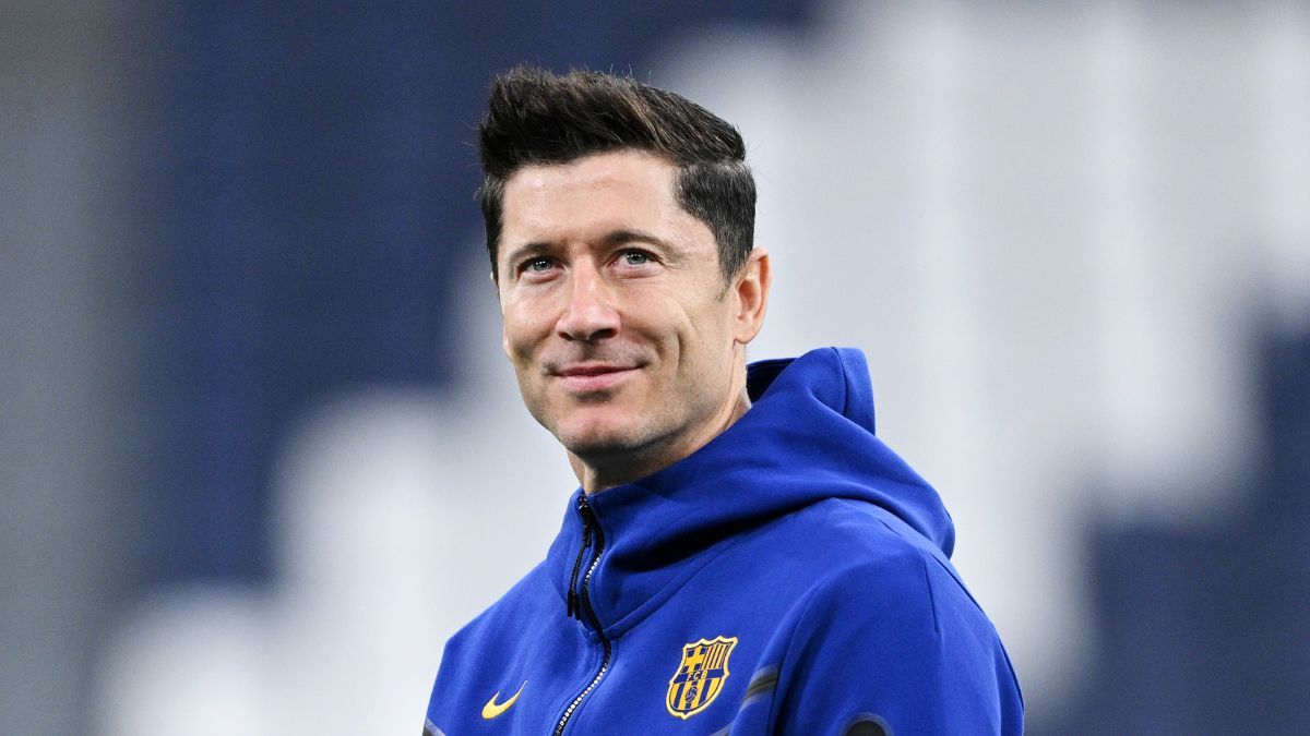 Robert Lewandowski antes de un partido