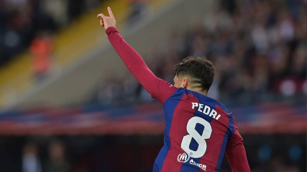 Pedri celebra un gol con el Barça