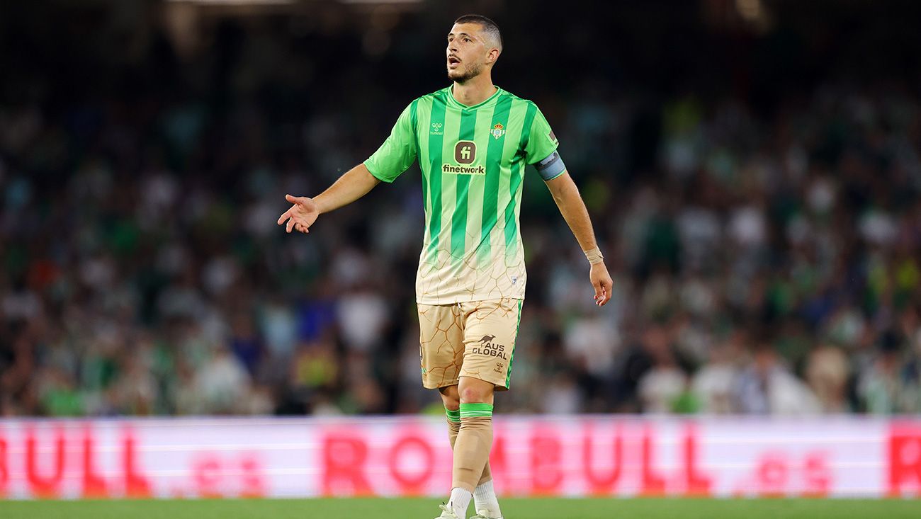 Guido Rodriguez durante un partido con el Betis