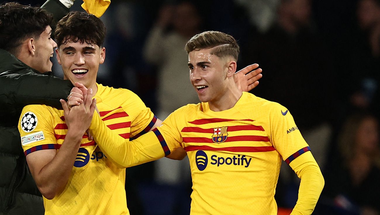 Pau Cubarsí y Fermín tras un partido con el Barça