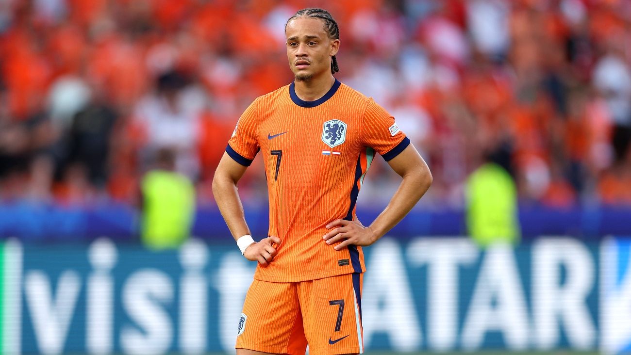 Xavi Simons en el duelo entre Países Bajos y Austria en la Eurocopa 2024 