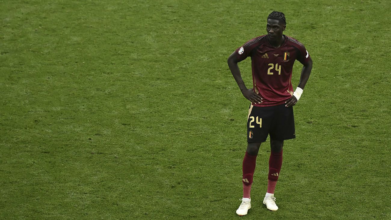 Amadou Onana in a match with Belgium