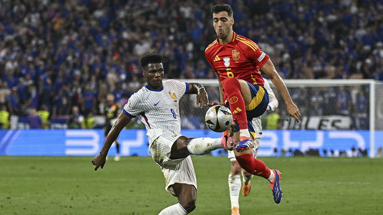 Mikel Merino durante el España-Francia (2-1)