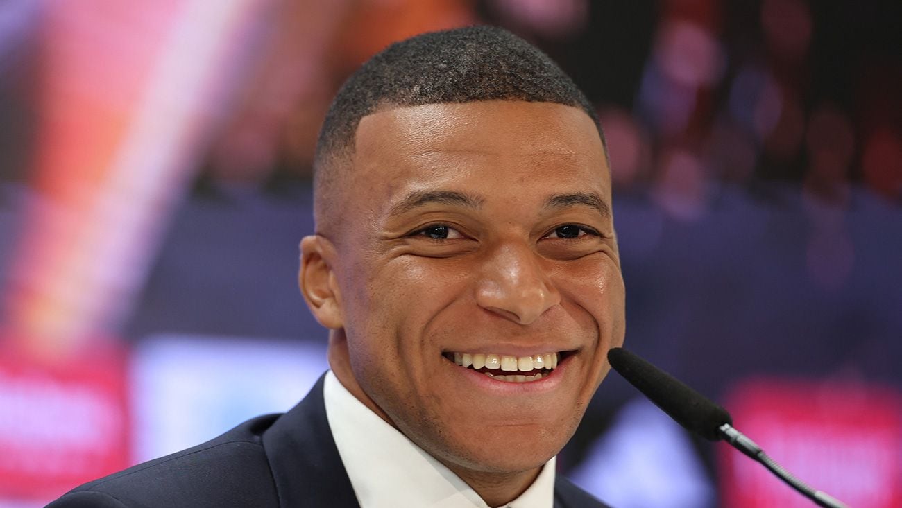 Kylian Mbappé en rueda de prensa con el Madrid