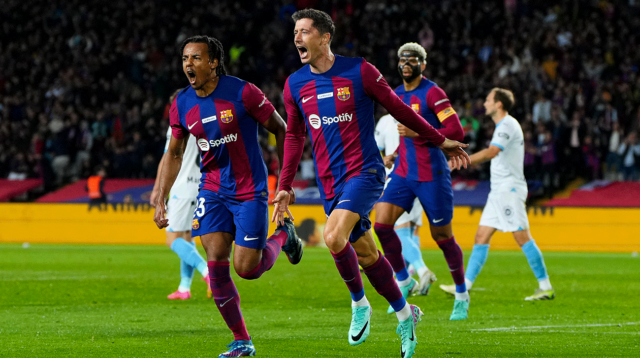 Los jugadores del FC Barcelona celebran un gol