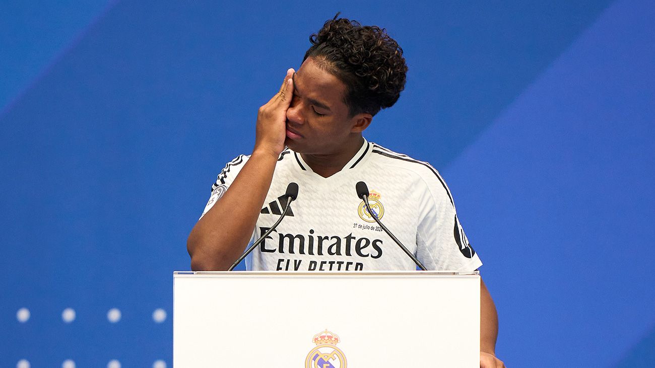 Endrick llorando en su presentación con el Madrid