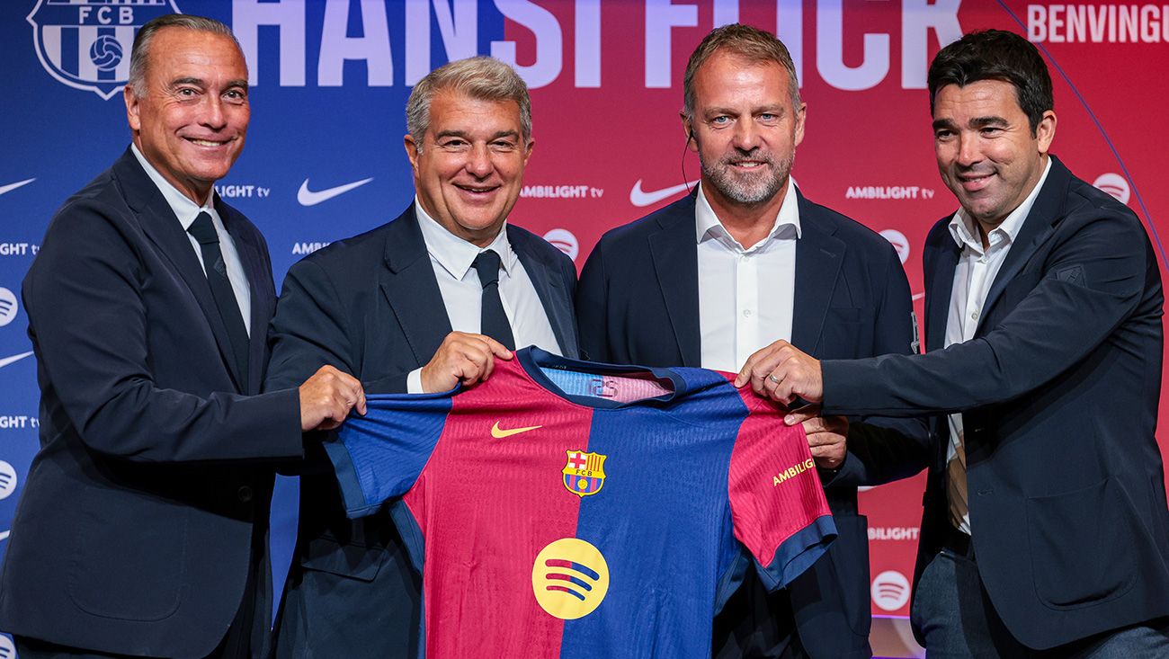 Laporta, Flick, Deco y Yuste, en la presentación del alemán