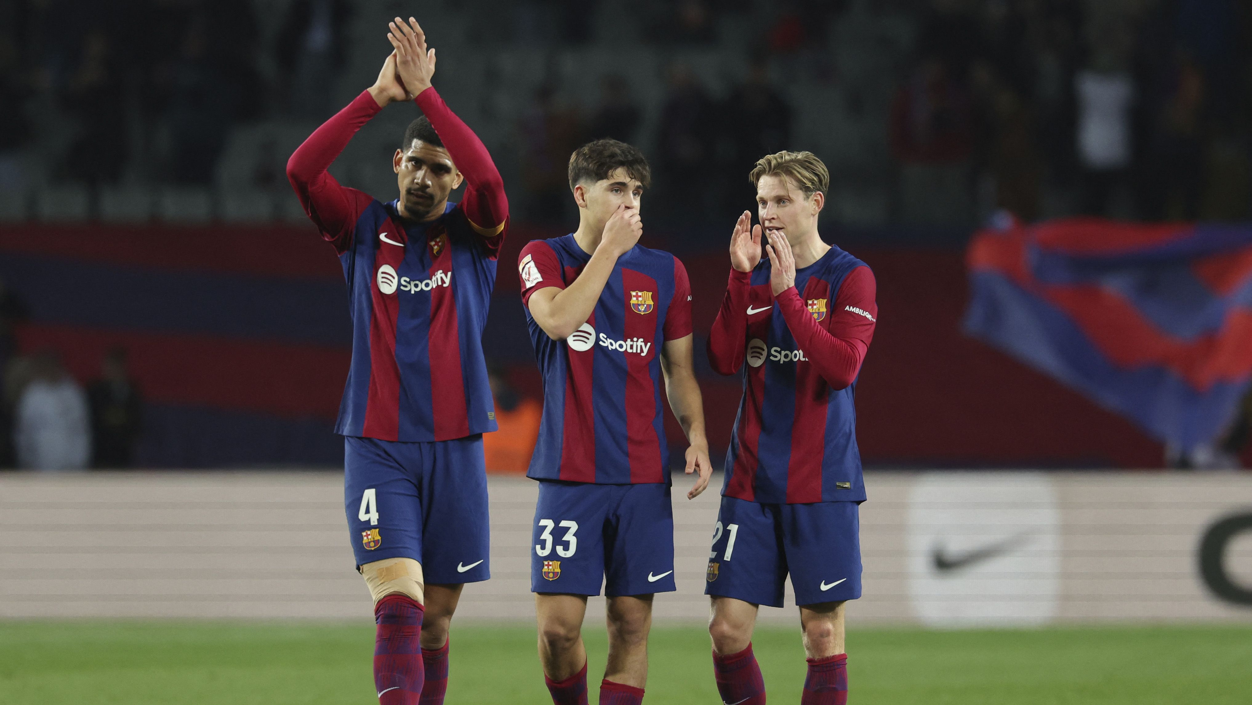 frenkie de jong, araujo, cubarsi, barcelona