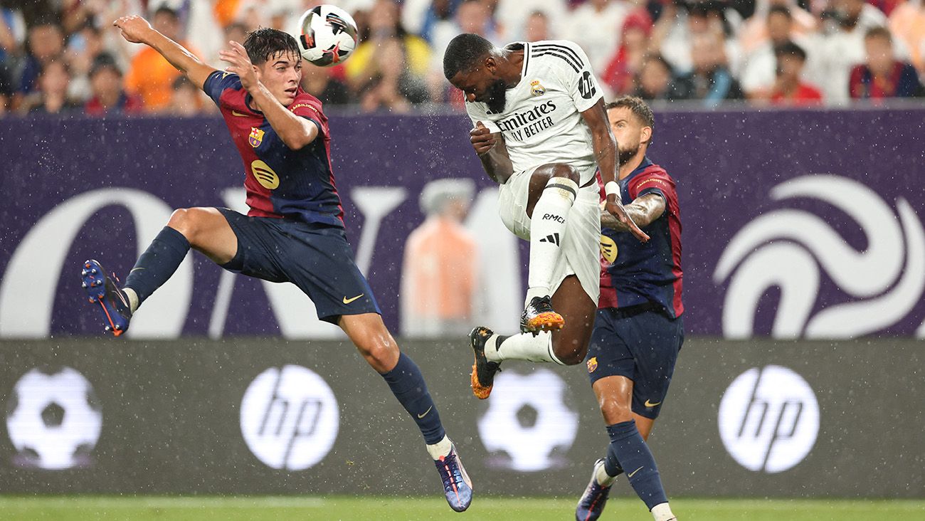 Álex Valle durante el Clásico en Nueva Jersey