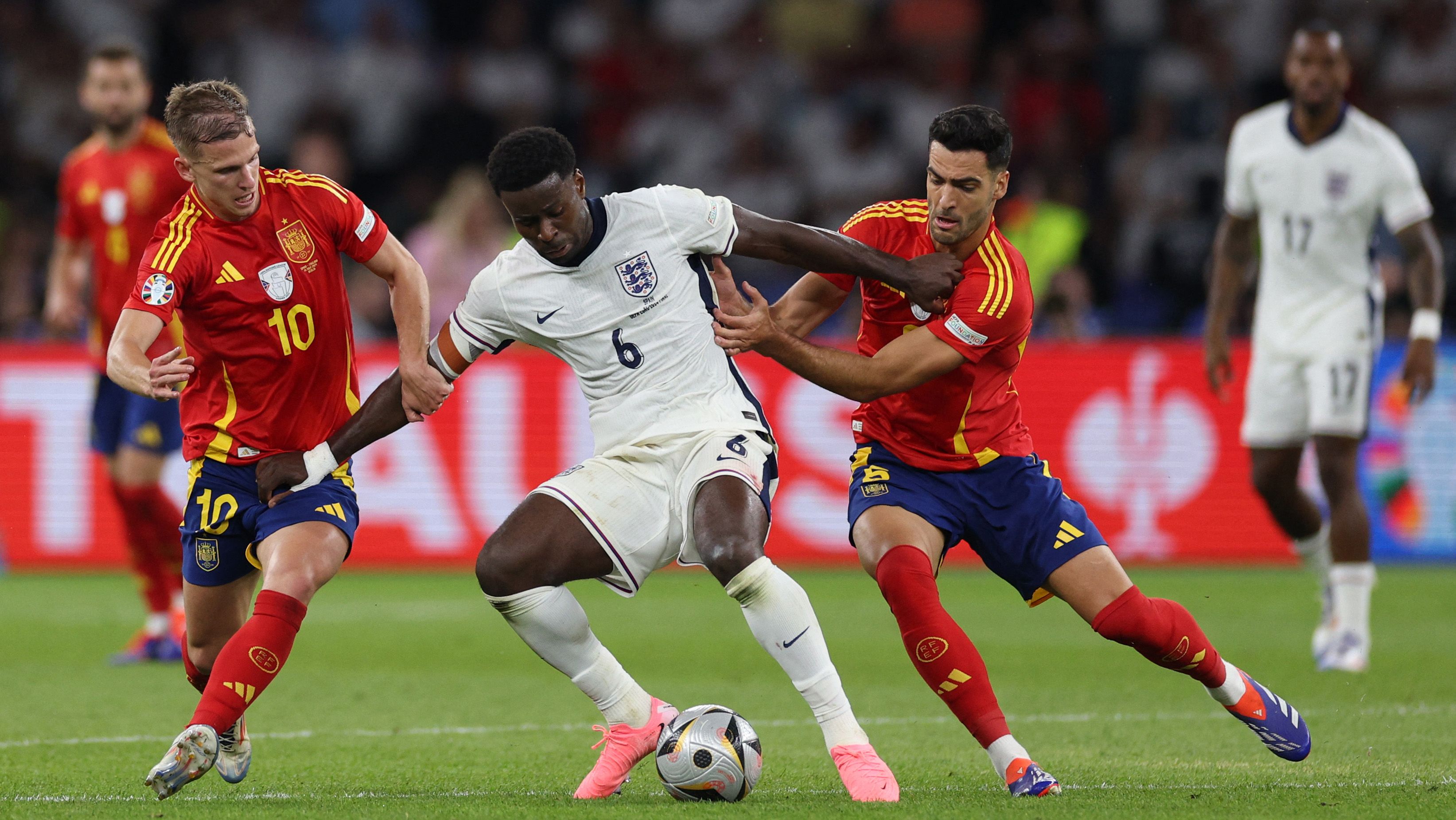 dani olmo y mikel merino en la eurocopa 2024