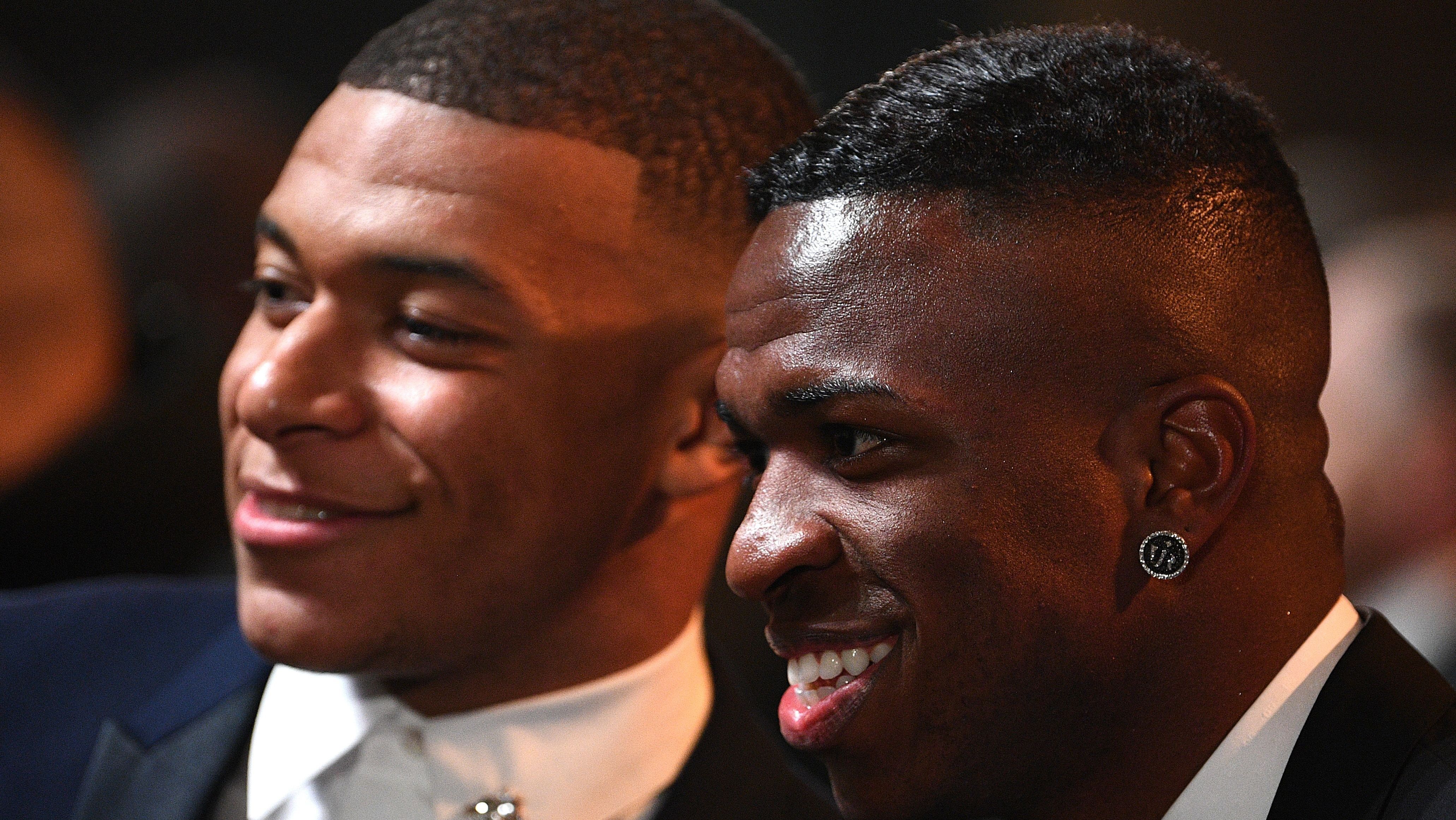 Kylian Mbappé y Vinicius Jr en el Balón de Oro 2019