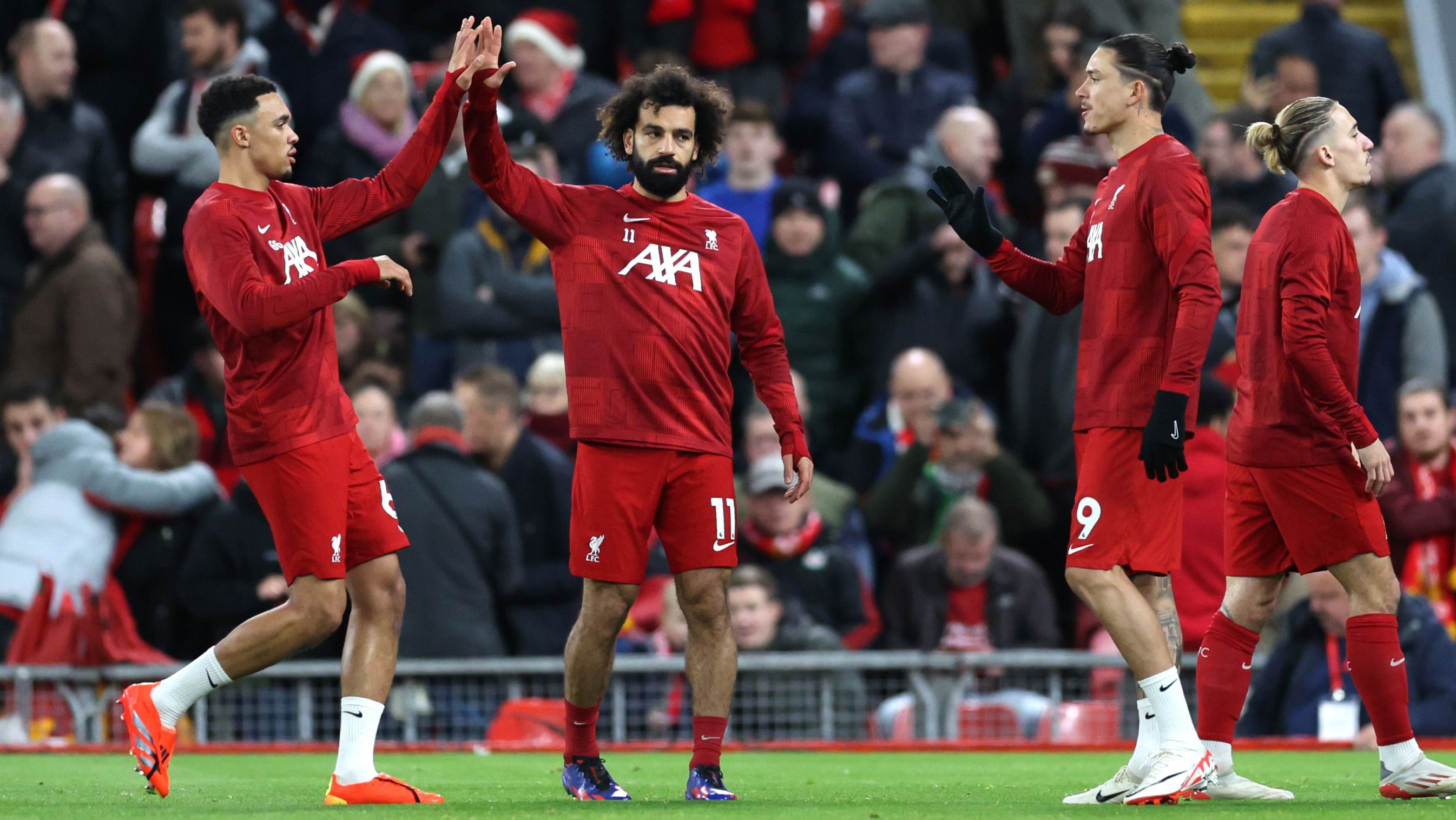 Trent Alexander Arnold, Mohamed Salah y Darwin Núñez en el Liverpool