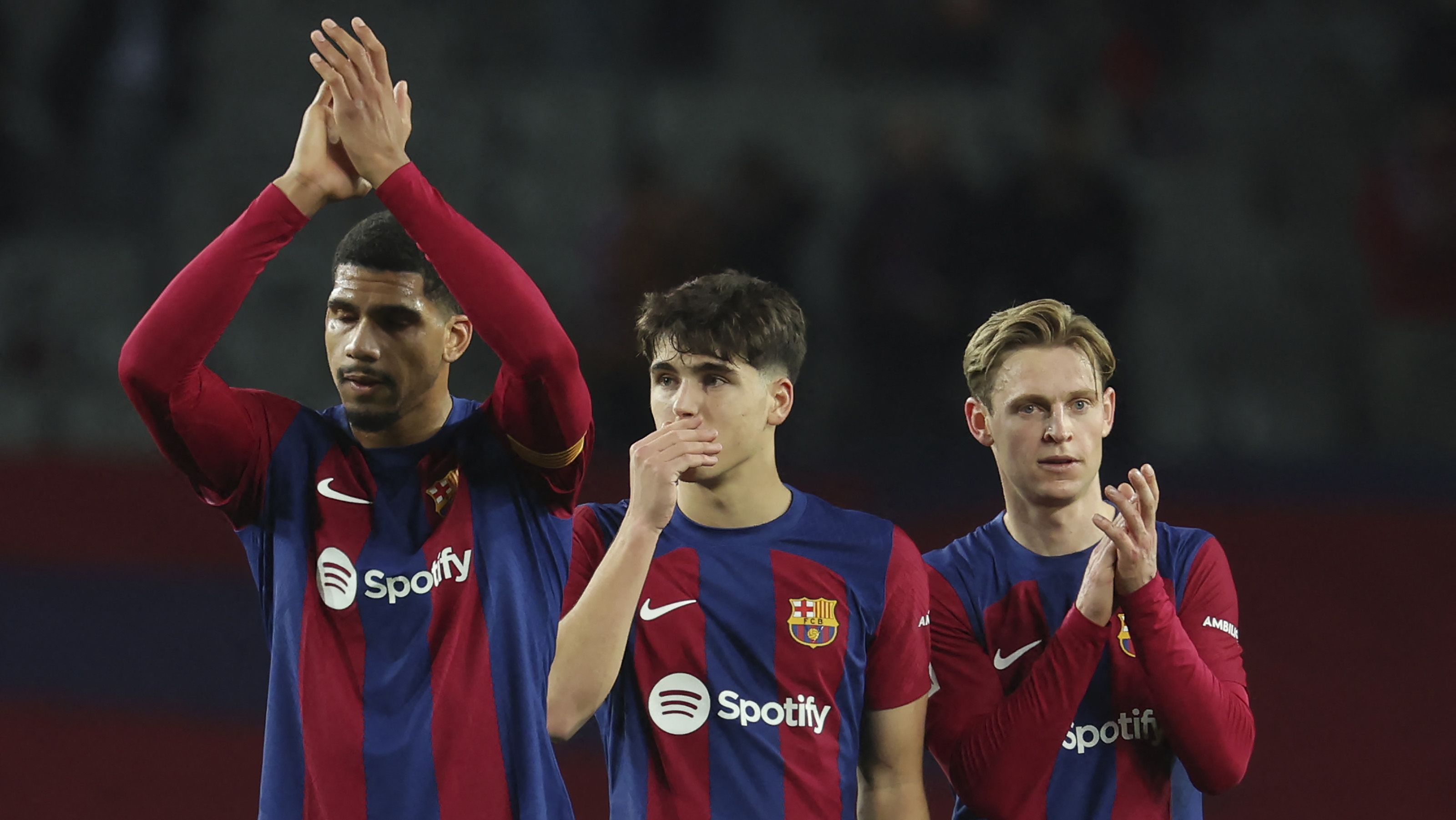 Ronald Araújo, Pau Cubarsí y Frenkie de Jong