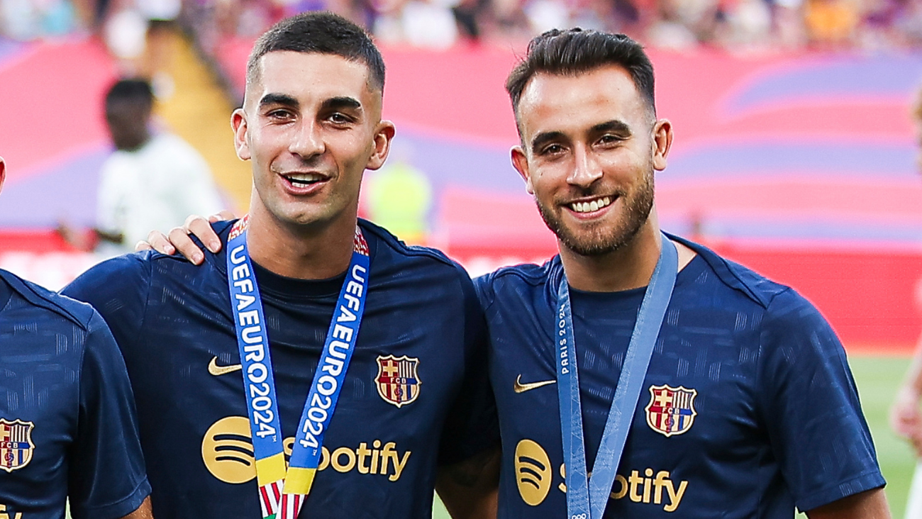 Eric García y Ferran Torres, en su presentación en el Trofeo Joan Gamper 2024 25