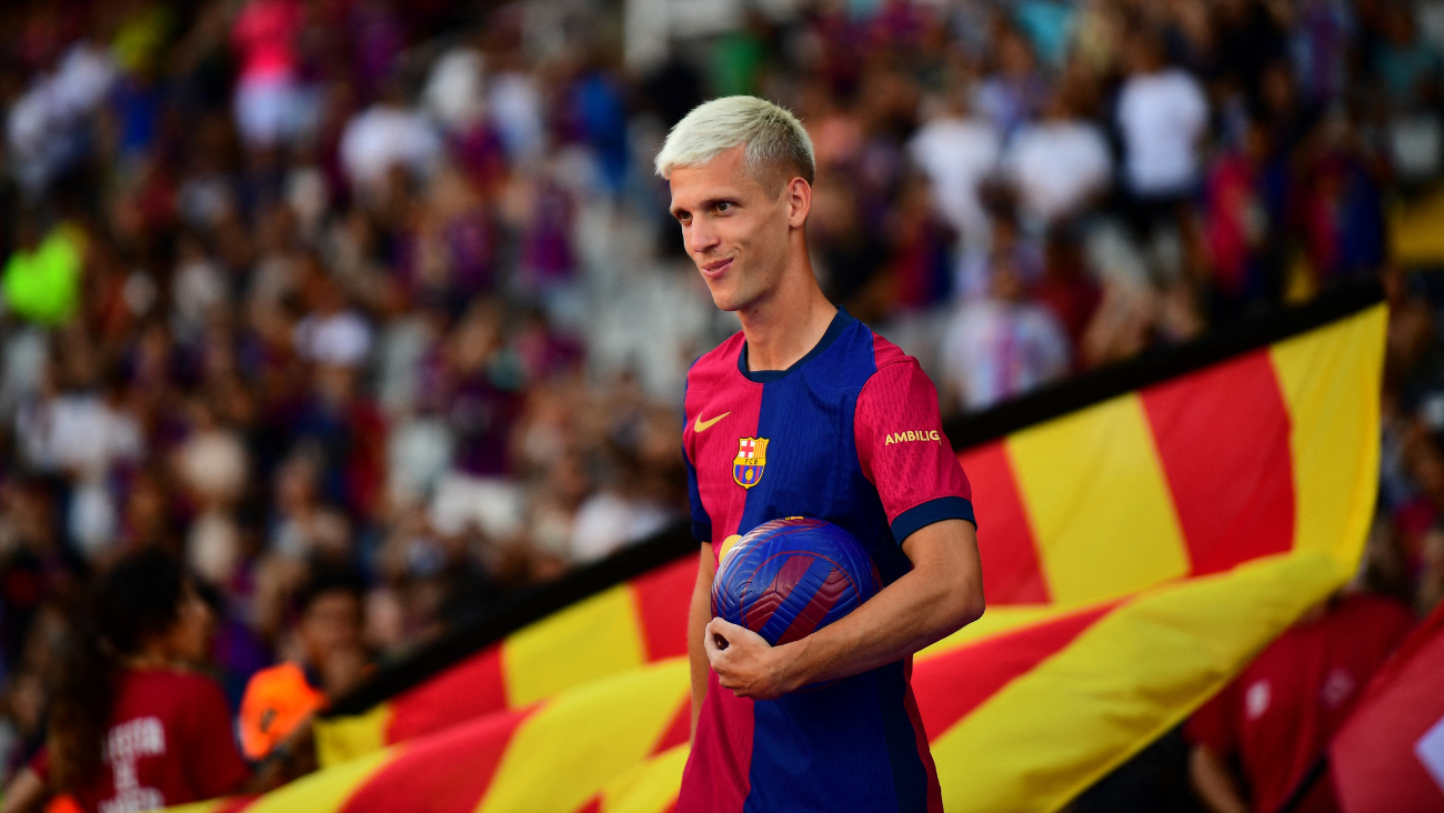 Dani Olmo en su presentación como jugador del FC Barcelona en el Trofeo Joan Gamper 2024 25