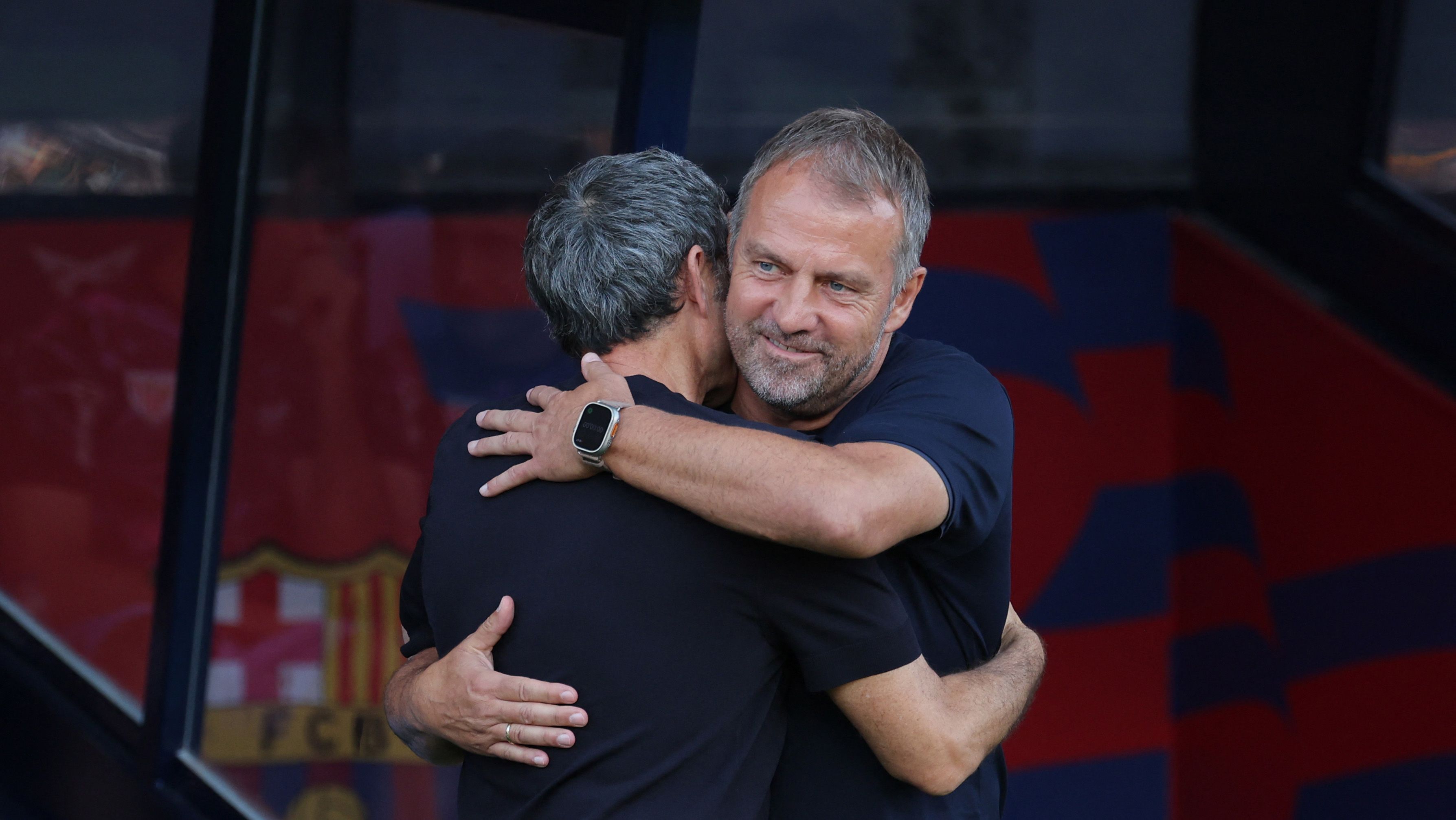 Hansi Flick y Ernesto Valverde en el partido entre el FC Barcelona y el Athletic