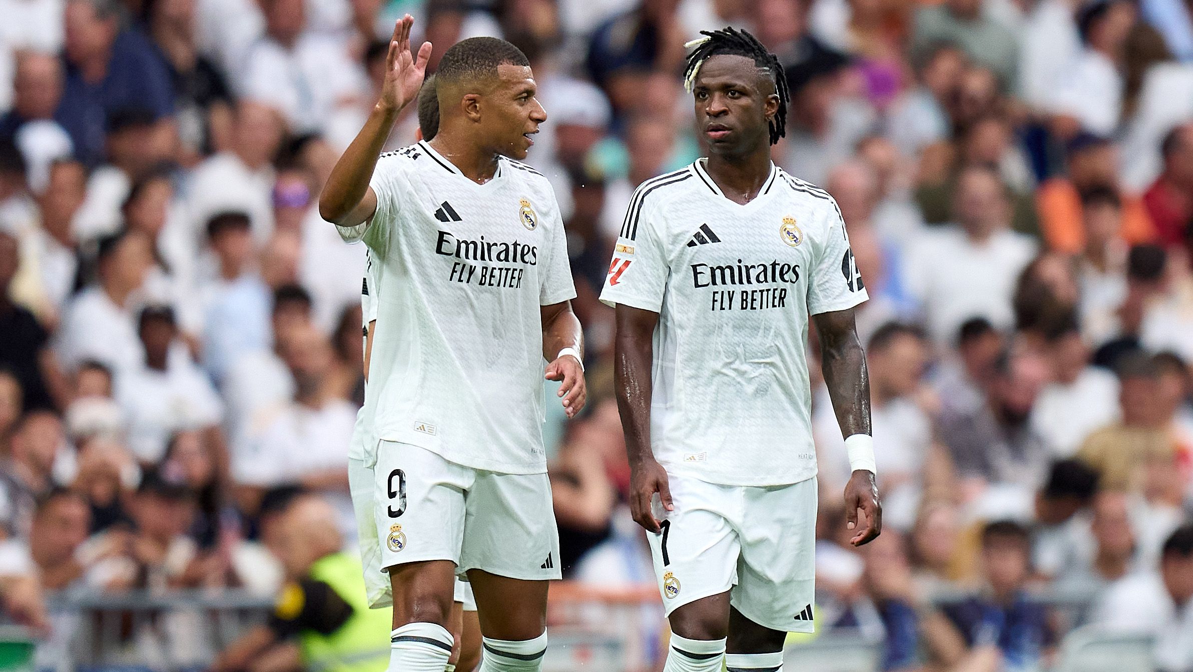 Kylian Mbappé y Vinicius Jr en un partido del Real Madrid