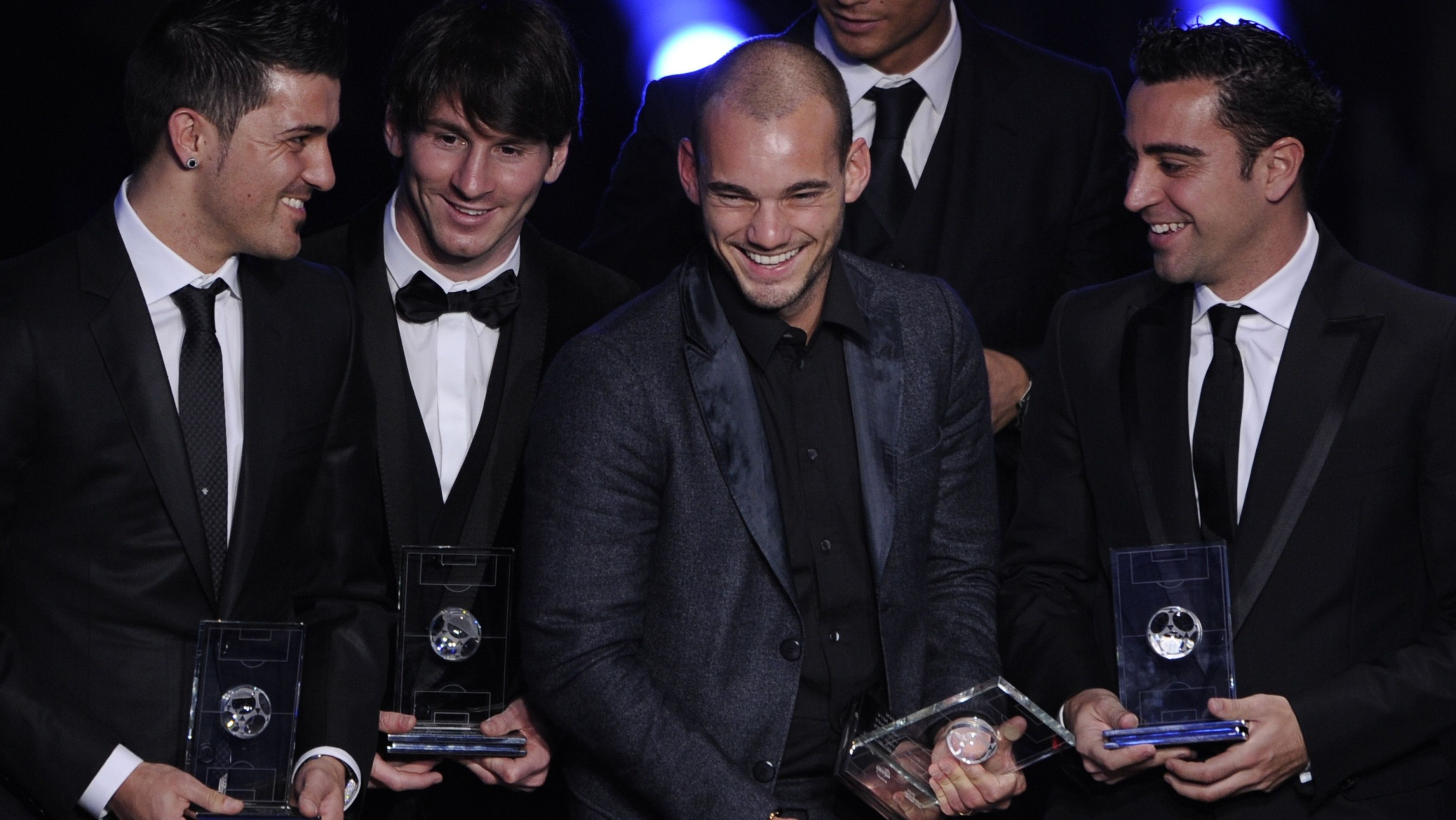 David Villa, Lionel Messi, Wesley Sjneider y Xavi Hernández en el Balón de Oro 2010