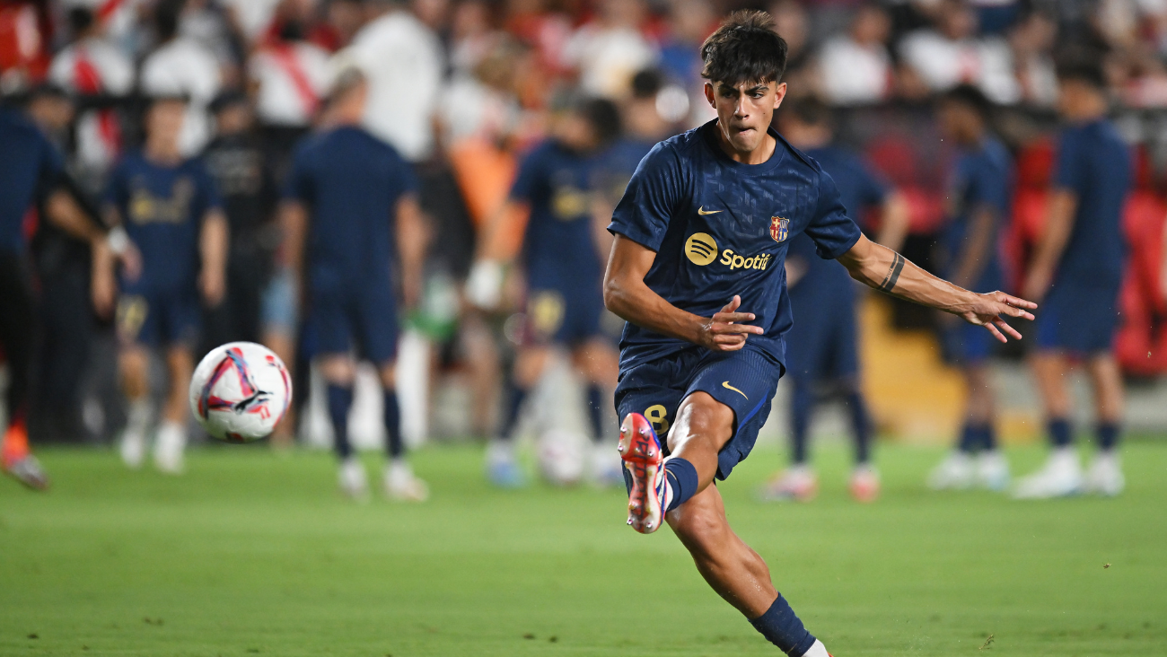 Marc Bernal en la previa del partido de la jornada tres de LaLiga EA Sports 2024 25 entre el Rayo Vallecano y el FC Barcelona