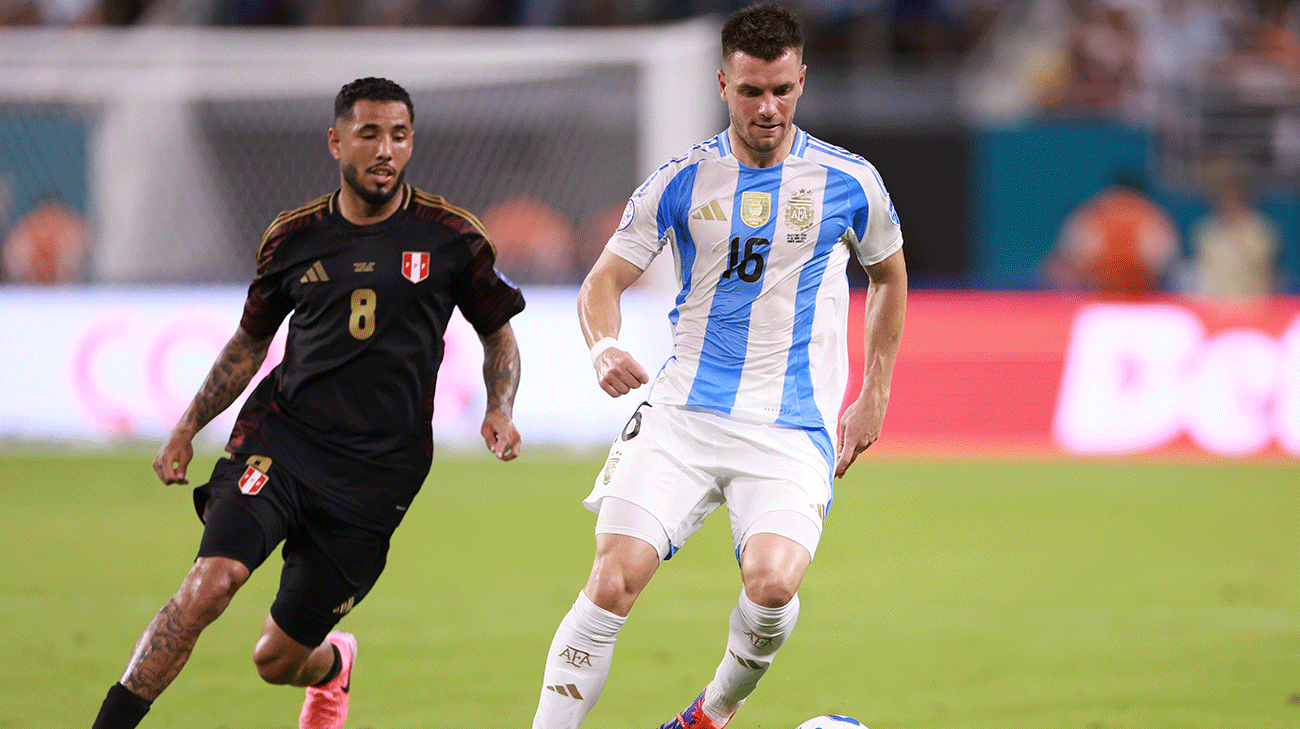 Lo Celso en un partido de la seleccion de Argentina