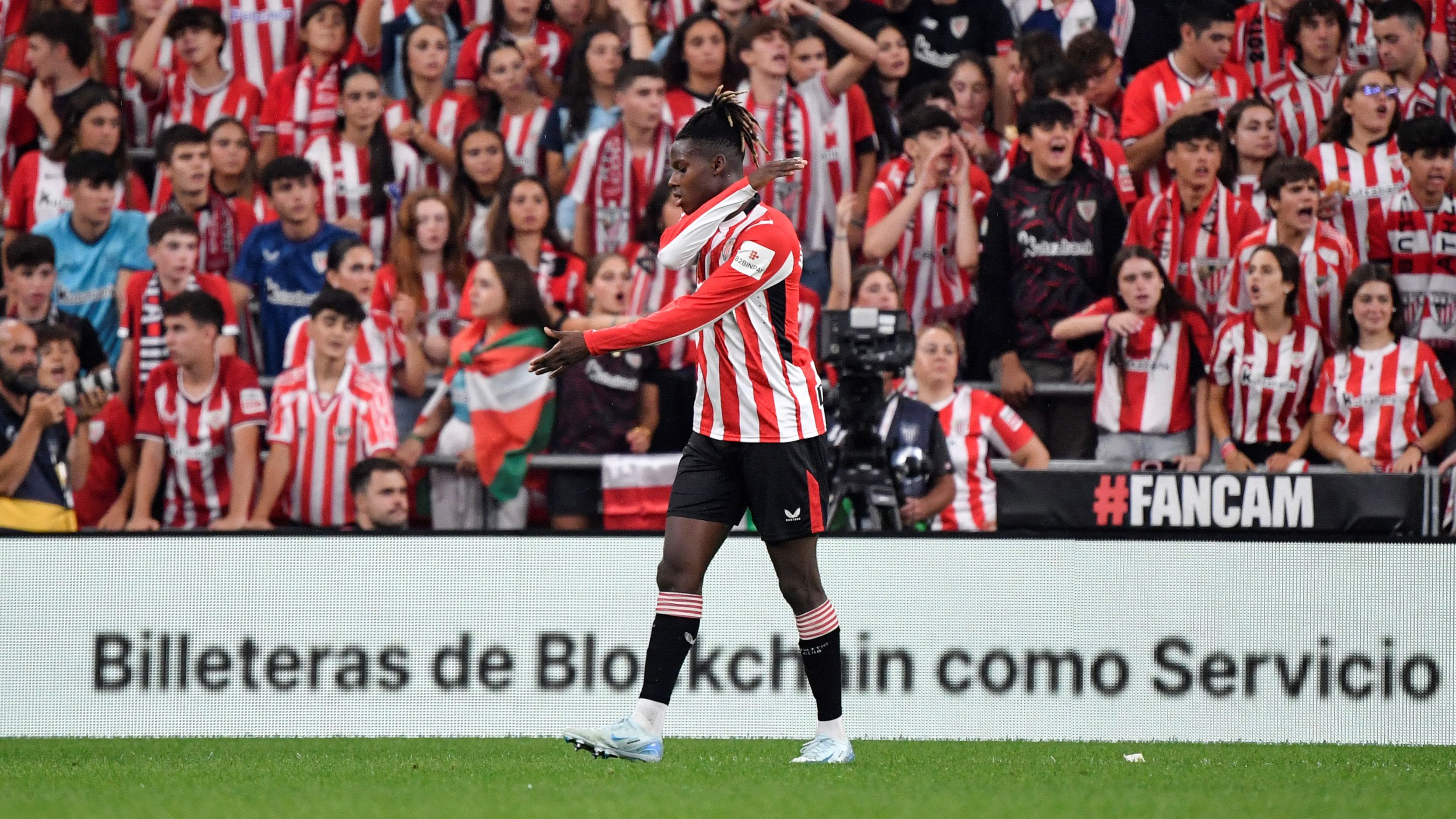 Nico Williams en el partido entre el Athletic Club y el Atlético de Madrid