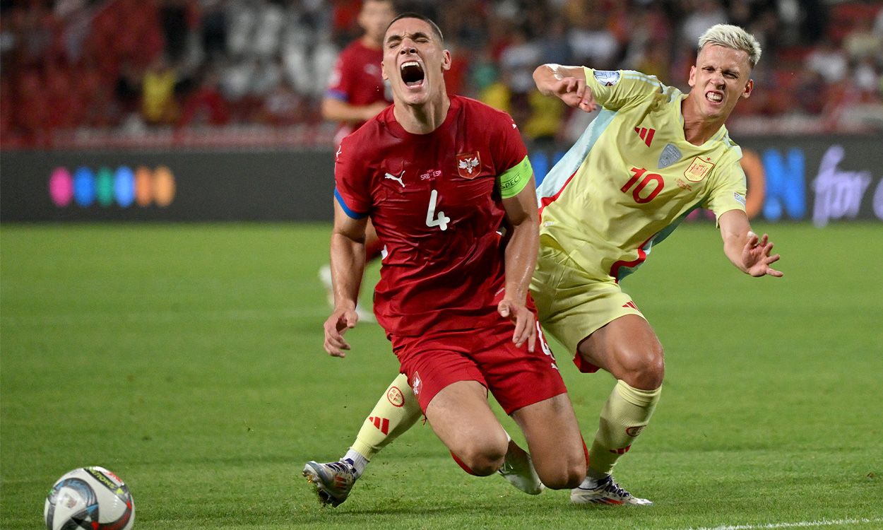 Dani Olmo durante el Serbia-España