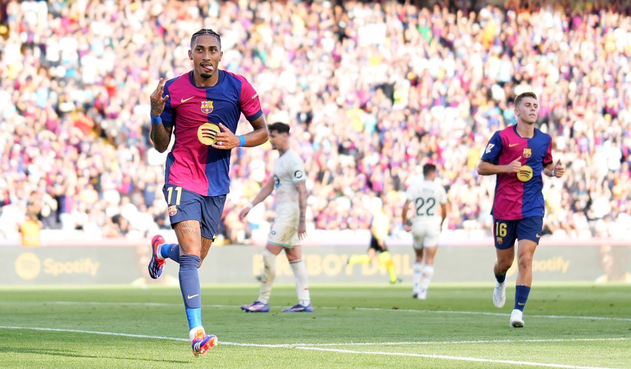 Raphinha celebrando un gol