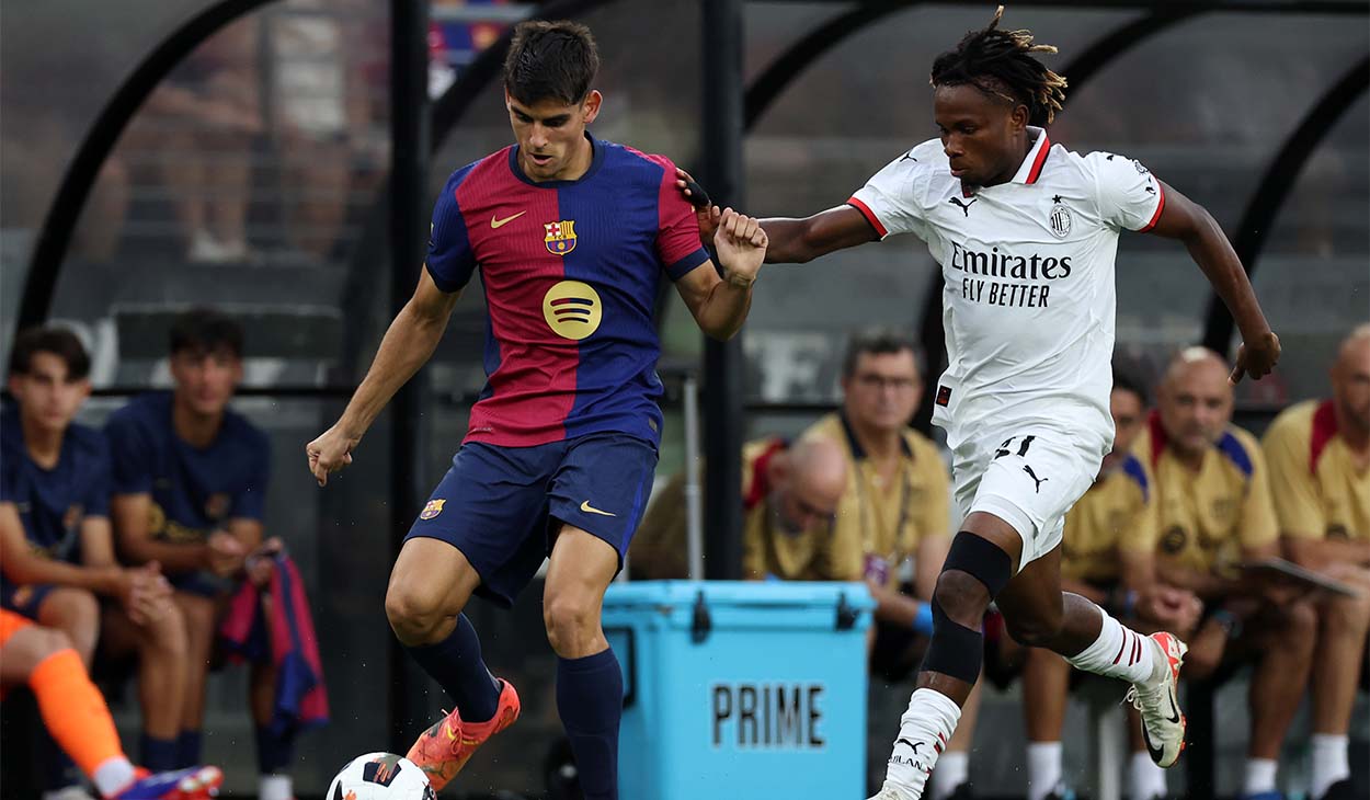 Gerard Martín en un amistoso con el Barça