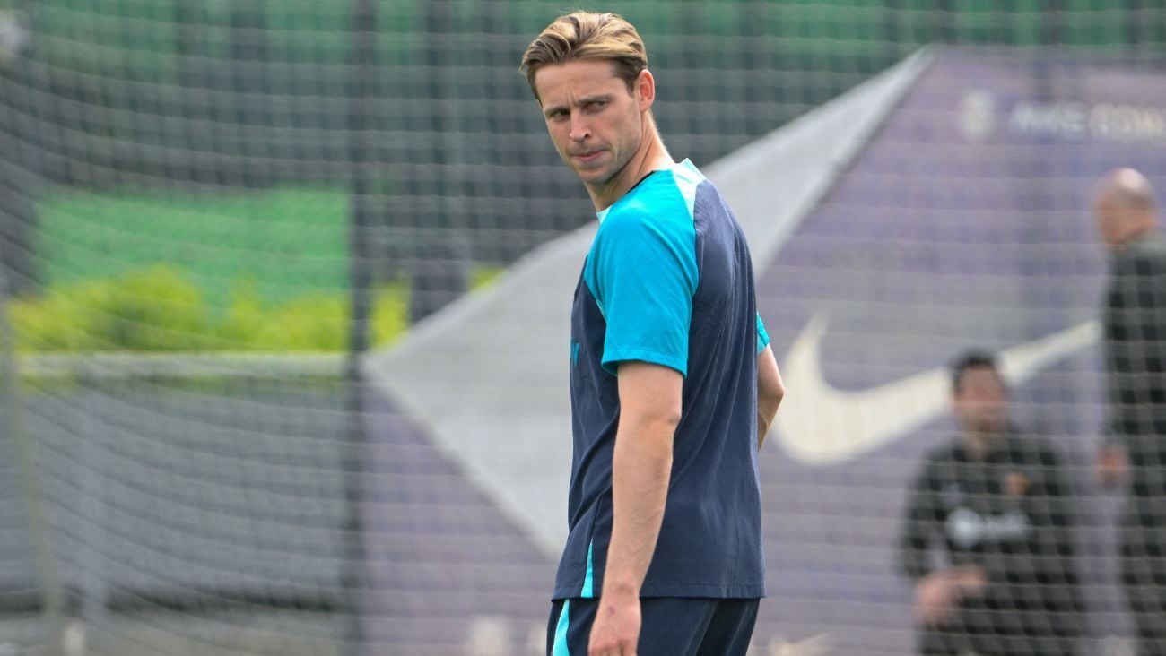 FC Barcelona 'smile'! Frenkie de Jong finally returns to training