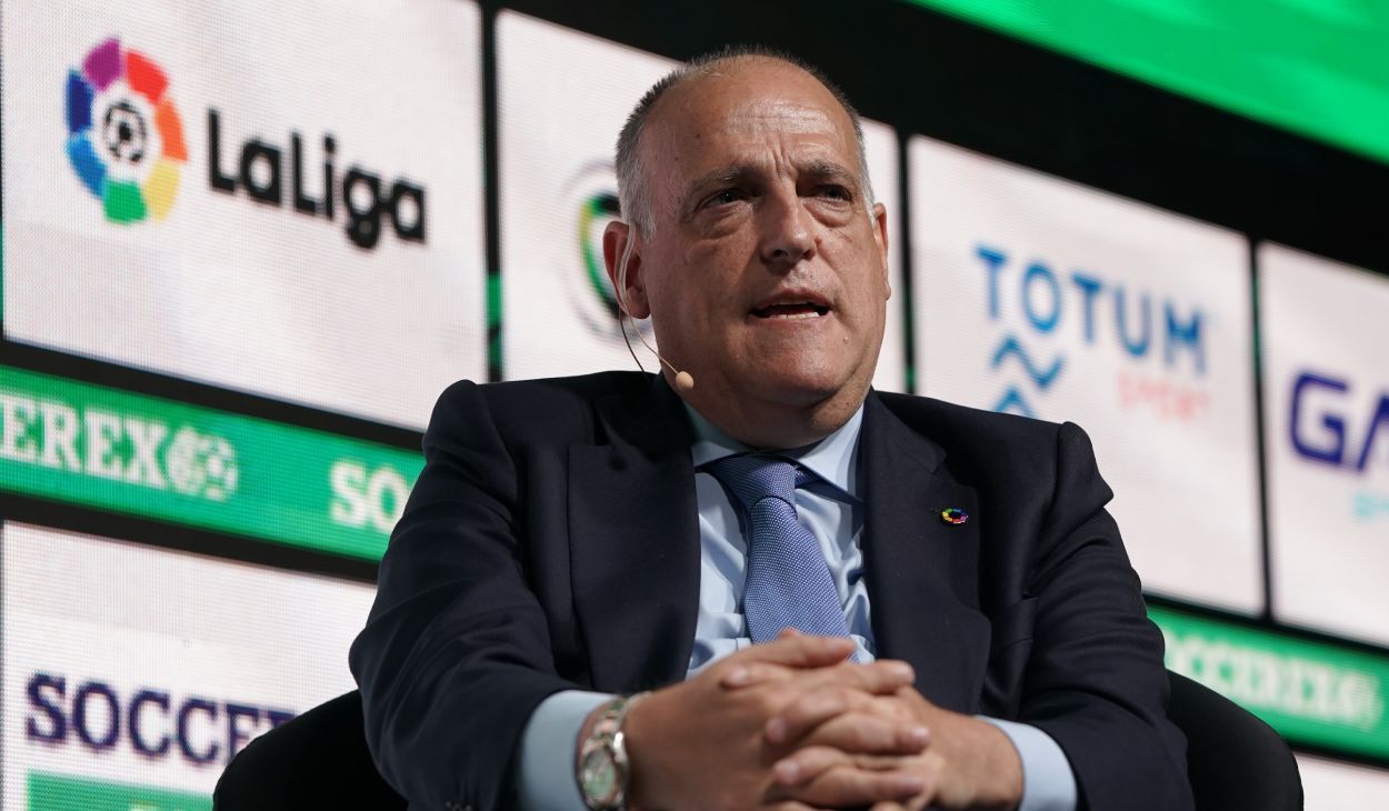 Tebas se confiesa: La regla 1/1 del Barça, el caso Negreira y un brutal 'ataque' a Florentino Pérez