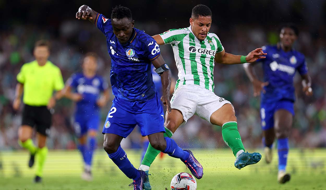 Vitor Roque durante el Betis-Getafe (2-1)