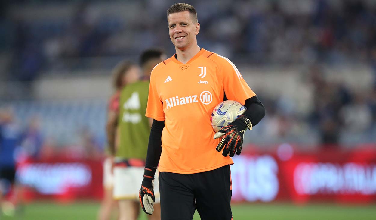 Wojciech Szczesny en un calentamiento con la Juventus