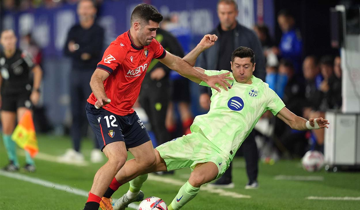 Robert Lewandowski durante el Osasuna-Barça (4-2)