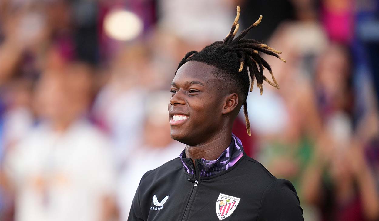 Nico Williams durante un Barça-Athletic en Montjuïc