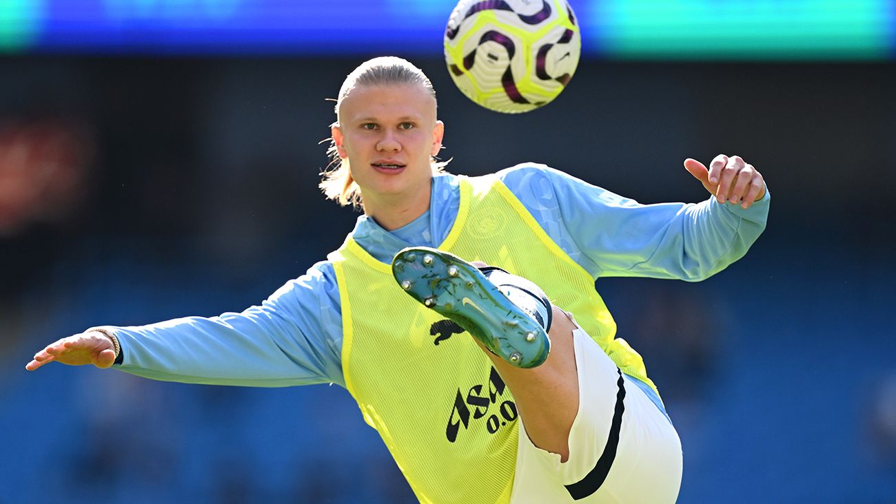 Erling Haaland en el duelo entre el Manchester City y el Fulham en la Premier League 2024 25