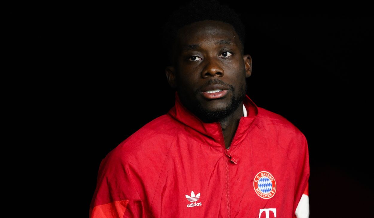 El futuro de Alphonso Davies se 'calienta' y un grande de la Premier 'amenaza' al Barça y al Madrid