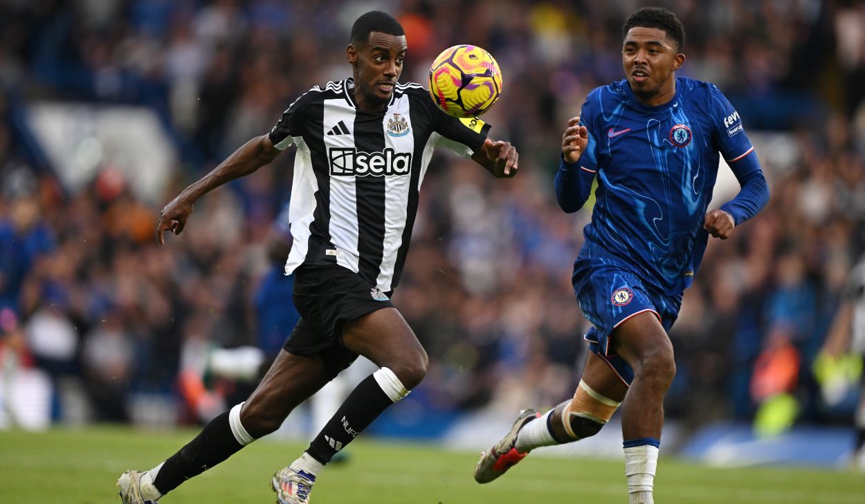 alexander isak newcastle (2)