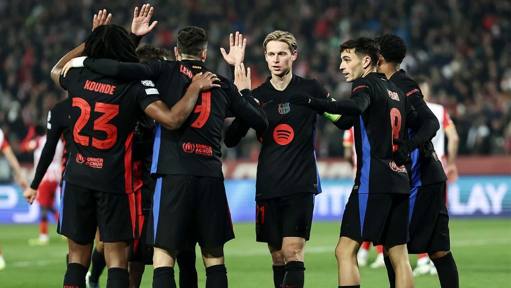 Jugadores del Barça festejando uno de los goles ante el Estrella Roja