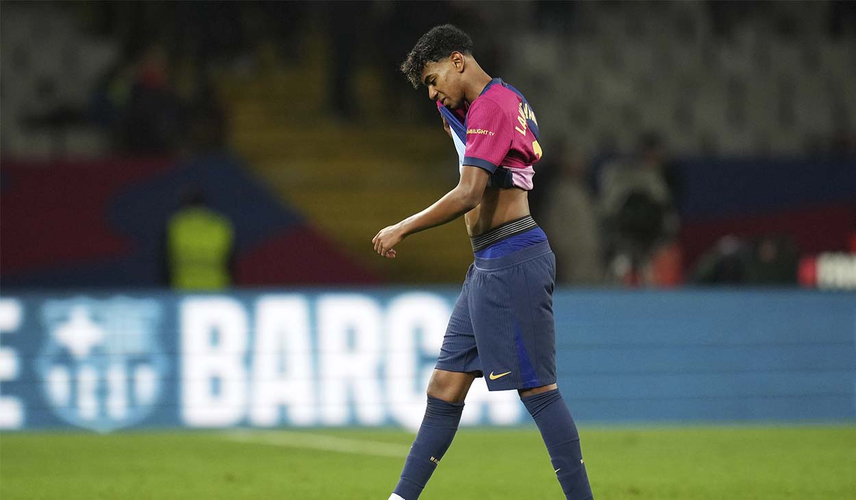 Lamine Yamal durante un partido del Barça