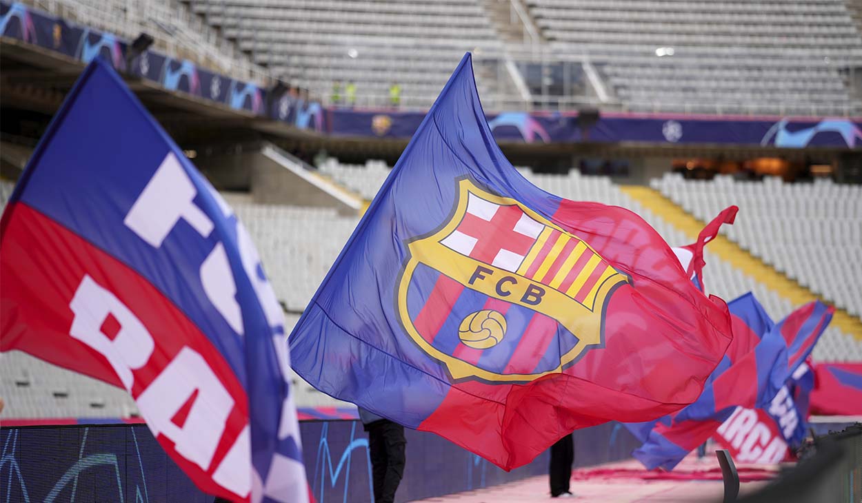 Bandera del FC Barcelona en Montjuïc