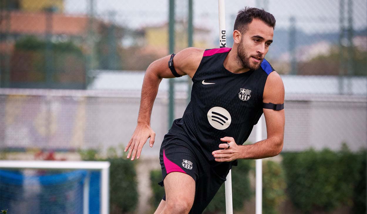 Eric García entrenando en la Ciutat Esportiva Joan Gamper