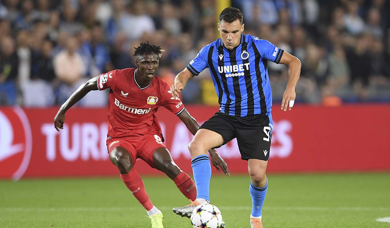 Ferran Jutglà in a match with Bruges